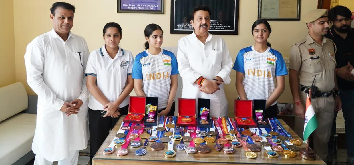 हरियाणा की 'इन तीन बहनों' का नाम एशिया और इंडिया बुक ऑफ रिकॉर्ड्स में दर्ज, मंत्री राव राव नरबीर सिंह ने दी शुभकामनाएं